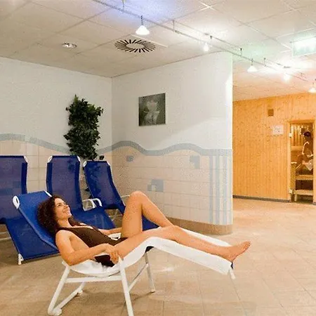 Holidaysport Ξενοδοχείο με διαμερίσματα 3*